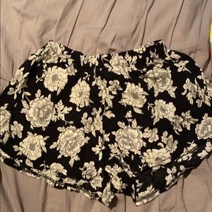 Brandy Melville shorts